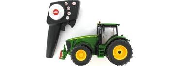 Siku 1:32 RC John Deere 8345R mit Fernsteuerung