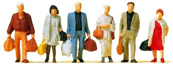 Gehende Bahnreisende