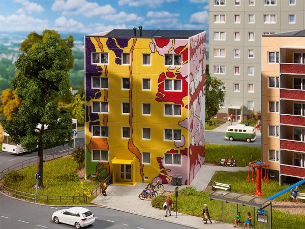Design-Plattenbau nach Carste