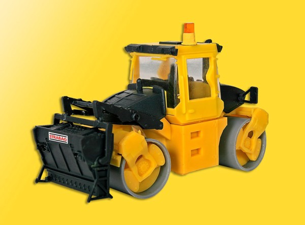 BOMAG mit Splittstreuer BS 18