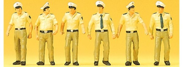 Polizisten in Sommerunif.