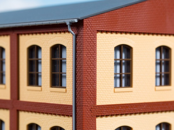 Ecksäulen Obergeschoss rot