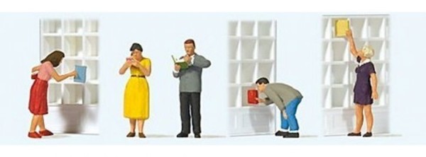 In der Buchhandlung (ohne Reg