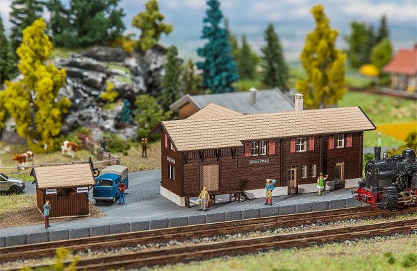 Bahnhof Stugl-Stuls mit Toile