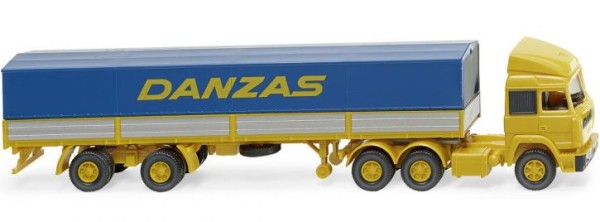 Pritschensattelzug (Iveco)