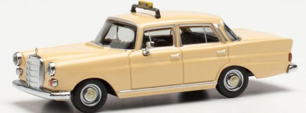 MB 200 Heckflosse, Taxi