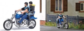 US Motorrad mit Bikerpärchen US Motorrad mit Bikerpärchen